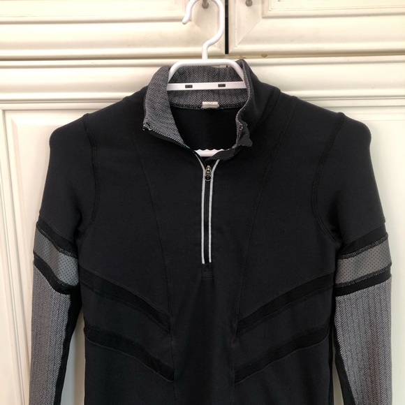 Ivivva by Lululemon girlโs sweater/jacket ๐ - Picture 2 of 11